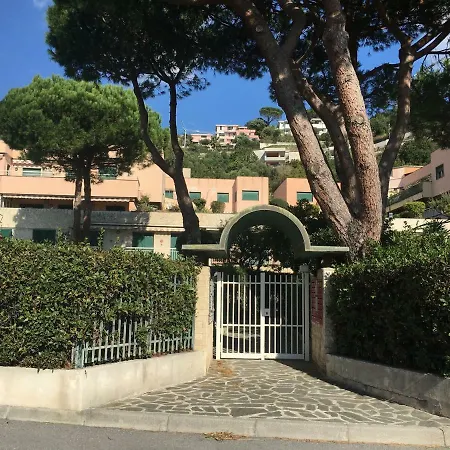 Flat In Pineta * Arenzano